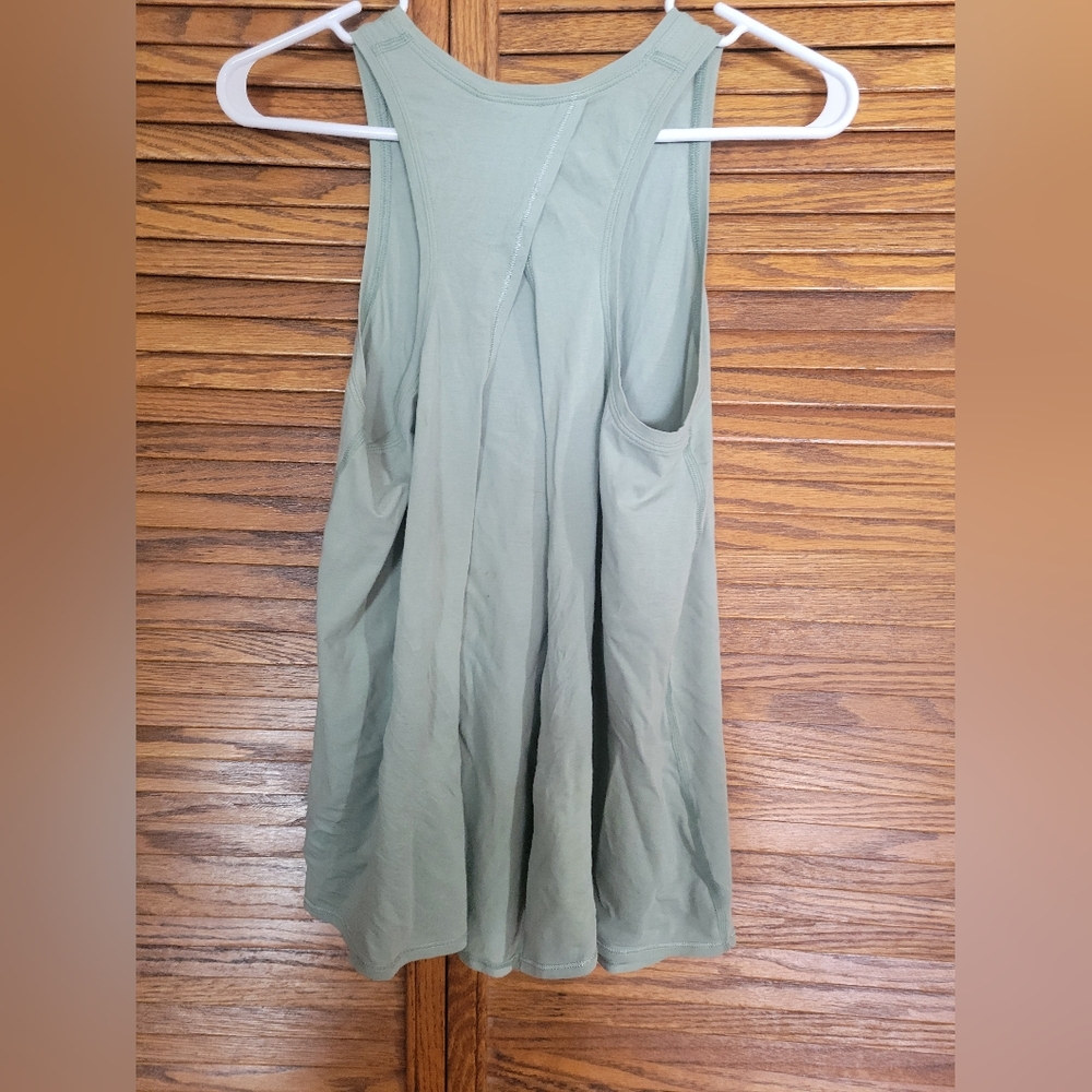 Lululemon All Tied Up Sage Green Tank Top Womans - Picture 2 of 4